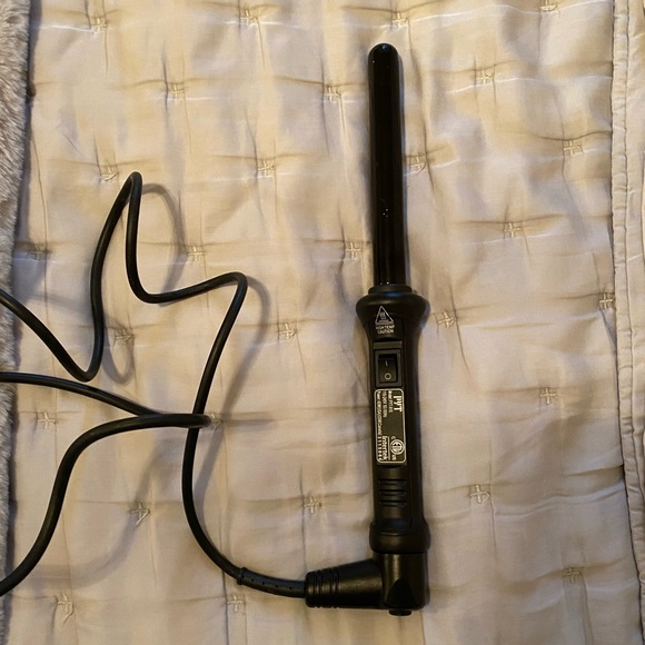 Curling wand… circumference 2.5 inch … .80 size curling iron - Picture 2 of 4